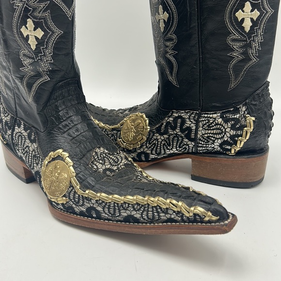 BOTAS 8 SEGUNDOS MENS SIZE 8 WESTERN COWBOY BLACK GOLD EMBROIDERED GRAPHIC BOOT - Picture 2 of 11